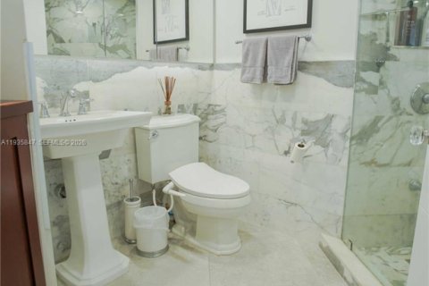 Купить кондоминиум в Майами-Бич, Флорида 1 комната, 69.31м2, № 1995901 - фото 25