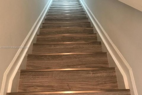 Condominio en alquiler en Coral Springs, Florida, 1 dormitorio, 78.6 m2 № 1978112 - foto 14