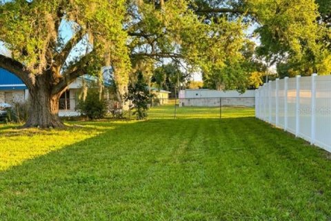 Casa en venta en Winter Haven, Florida, 2 dormitorios, 62.43 m2 № 2204721 - foto 9
