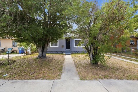 Casa en Saint Petersburg, Florida 2 dormitorios, 73.02 m2 № 2150642