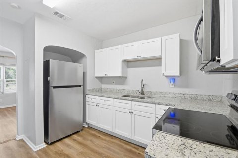 Villa ou maison à vendre à Saint Petersburg, Floride: 2 chambres, 73.02 m2 № 2150642 - photo 17