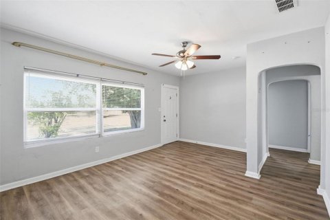 Villa ou maison à vendre à Saint Petersburg, Floride: 2 chambres, 73.02 m2 № 2150642 - photo 12