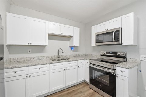 Villa ou maison à vendre à Saint Petersburg, Floride: 2 chambres, 73.02 m2 № 2150642 - photo 19