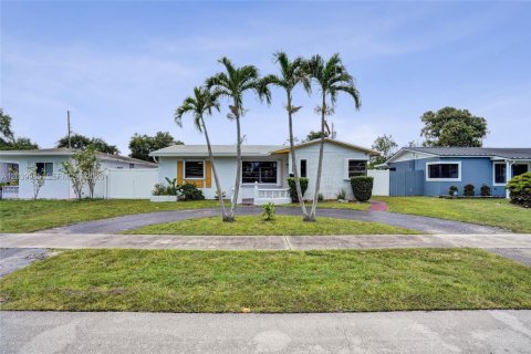Casa en Hollywood, Florida 3 dormitorios, 152.27 m2 № 2086165