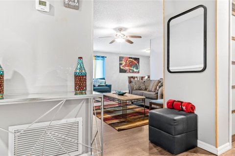 House in Orlando, Florida 3 bedrooms, 137.5 sq.m. № 1670724 - photo 12