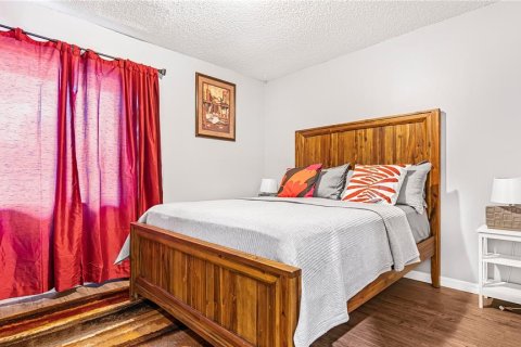 House in Orlando, Florida 3 bedrooms, 137.5 sq.m. № 1670724 - photo 23