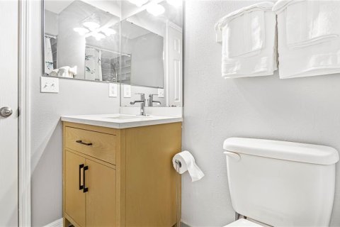 House in Orlando, Florida 3 bedrooms, 137.5 sq.m. № 1670724 - photo 26