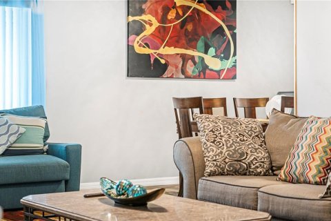 House in Orlando, Florida 3 bedrooms, 137.5 sq.m. № 1670724 - photo 9