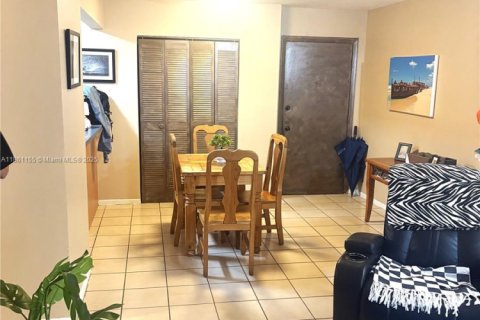 Condominio en venta en Miami, Florida, 2 dormitorios, 103.12 m2 № 1983433 - foto 5