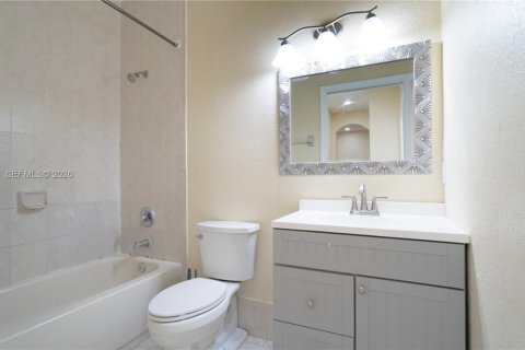 Copropriété à louer à Homestead, Floride: 3 chambres, 108.32 m2 № 1996996 - photo 11