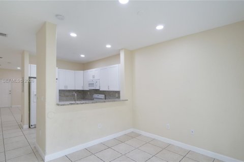 Copropriété à louer à Homestead, Floride: 3 chambres, 108.32 m2 № 1996996 - photo 16