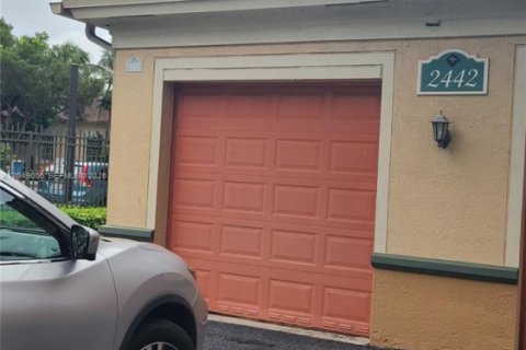 Touwnhouse à vendre à Miramar, Floride: 2 chambres, 100.33 m2 № 2240917 - photo 3
