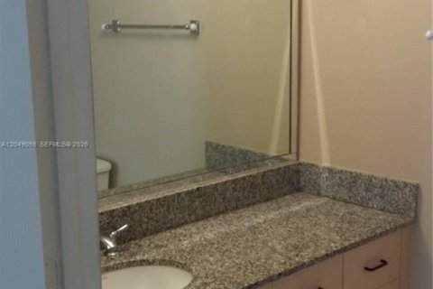 Touwnhouse à vendre à Miramar, Floride: 2 chambres, 100.33 m2 № 2240917 - photo 15