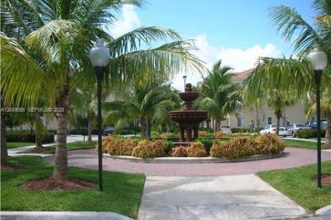 Touwnhouse à vendre à Miramar, Floride: 2 chambres, 100.33 m2 № 2240917 - photo 30