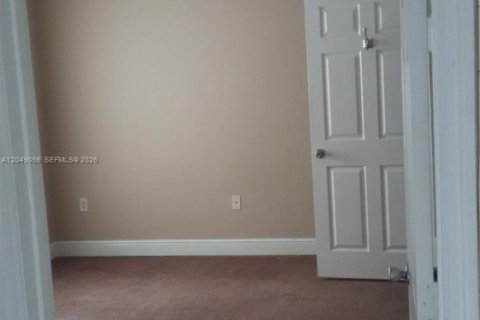 Touwnhouse à vendre à Miramar, Floride: 2 chambres, 100.33 m2 № 2240917 - photo 13