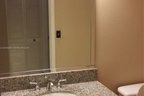 Touwnhouse à vendre à Miramar, Floride: 2 chambres, 100.33 m2 № 2240917 - photo 22