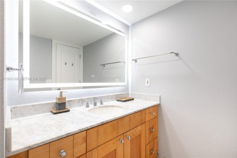 Condominio en venta en Hollywood, Florida, 2 dormitorios, 99.41 m2 № 1990778 - foto 22