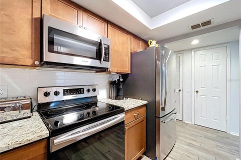 Condominio en venta en Clearwater, Florida, 2 dormitorios, 88.72 m2 № 1901936 - foto 6