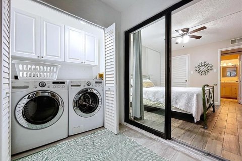 Condominio en venta en Clearwater, Florida, 2 dormitorios, 88.72 m2 № 1901936 - foto 28
