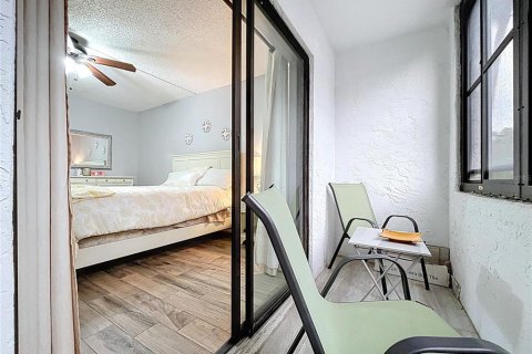 Condominio en venta en Clearwater, Florida, 2 dormitorios, 88.72 m2 № 1901936 - foto 19