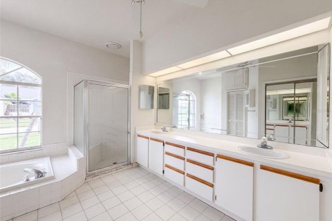 Купить виллу или дом в Ривервью, Флорида 3 комнаты, 184.04м2, № 2227381 - фото 19