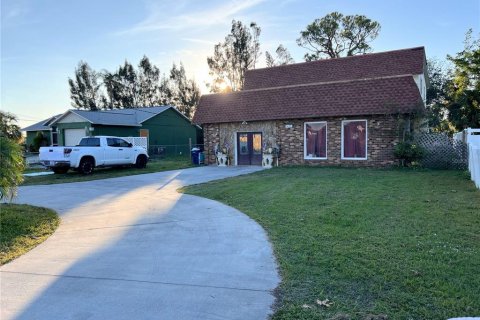 Casa en venta en Bradenton, Florida, 5 dormitorios, 288 m2 № 1733645 - foto 1