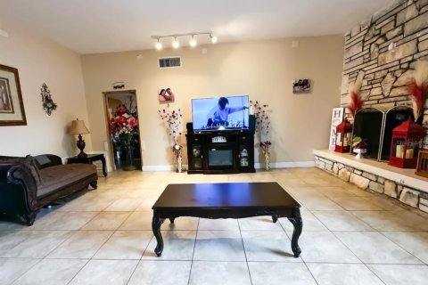 Casa en venta en Bradenton, Florida, 5 dormitorios, 288 m2 № 1733645 - foto 8