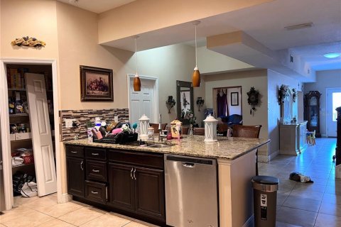 Casa en venta en Bradenton, Florida, 5 dormitorios, 288 m2 № 1733645 - foto 6