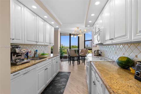 Купить кондоминиум в Авентура, Флорида 2 спальни, 144.93м2, № 1726692 - фото 4