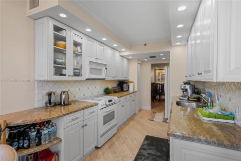 Купить кондоминиум в Авентура, Флорида 2 спальни, 144.93м2, № 1726692 - фото 6