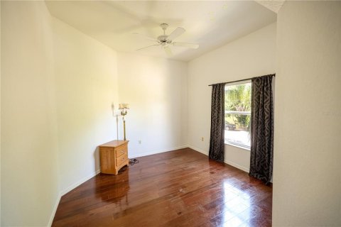 House in New Port Richey, Florida 4 bedrooms, 251.58 sq.m. № 1597300 - photo 28