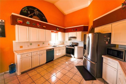 House in New Port Richey, Florida 4 bedrooms, 251.58 sq.m. № 1597300 - photo 25