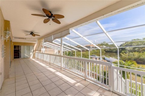House in New Port Richey, Florida 4 bedrooms, 251.58 sq.m. № 1597300 - photo 18