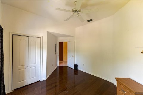 House in New Port Richey, Florida 4 bedrooms, 251.58 sq.m. № 1597300 - photo 29