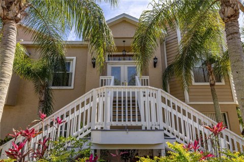 House in New Port Richey, Florida 4 bedrooms, 251.58 sq.m. № 1597300 - photo 4