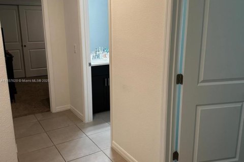 Villa ou maison à vendre à Davenport, Floride: 4 chambres № 2022657 - photo 8