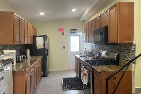 Casa en alquiler en Tampa, Florida, 3 dormitorios, 151.34 m2 № 1567441 - foto 17
