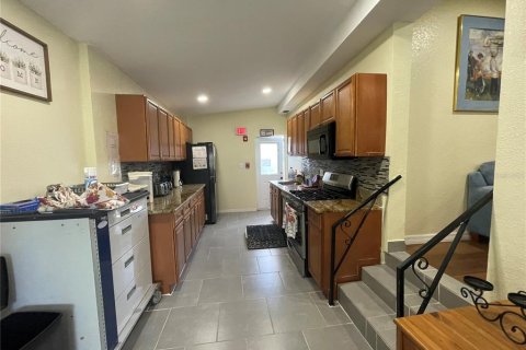 Casa en alquiler en Tampa, Florida, 3 dormitorios, 151.34 m2 № 1567441 - foto 18