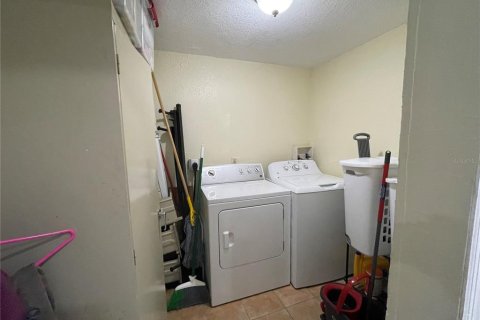 Casa en alquiler en Tampa, Florida, 3 dormitorios, 151.34 m2 № 1567441 - foto 20