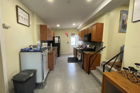 Casa en alquiler en Tampa, Florida, 3 dormitorios, 151.34 m2 № 1567441 - foto 19