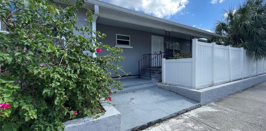 Casa en Tampa, Florida 3 dormitorios, 151.34 m2 № 1567441