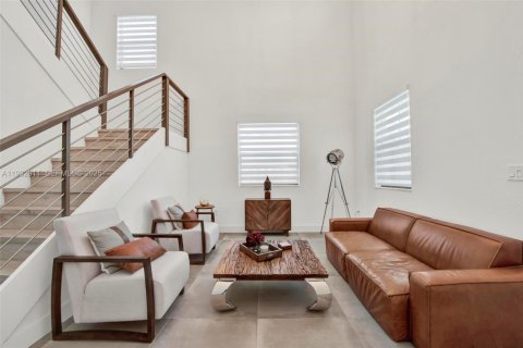 Casa en alquiler en Cutler Bay, Florida, 4 dormitorios, 266.63 m2 № 1991698 - foto 7