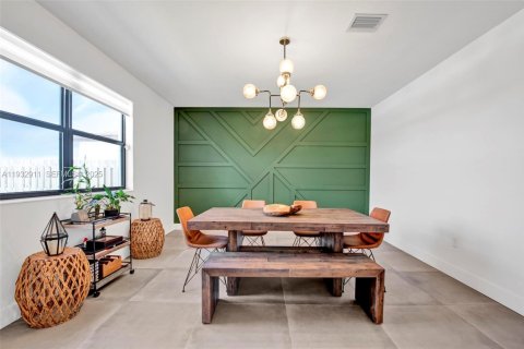 Casa en alquiler en Cutler Bay, Florida, 4 dormitorios, 266.63 m2 № 1991698 - foto 11