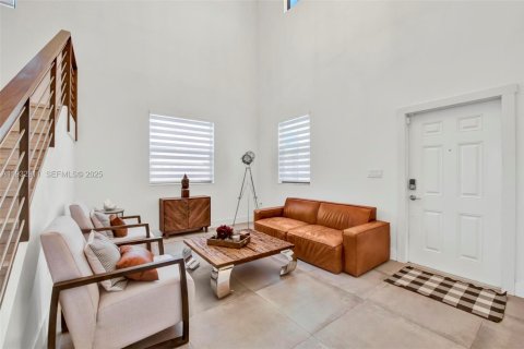 Casa en alquiler en Cutler Bay, Florida, 4 dormitorios, 266.63 m2 № 1991698 - foto 5