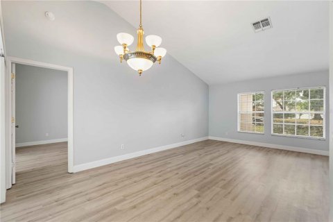 House in Spring Hill, Florida 4 bedrooms, 213.3 sq.m. № 2258431 - photo 6