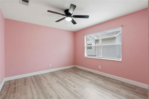 House in Spring Hill, Florida 4 bedrooms, 213.3 sq.m. № 2258431 - photo 27