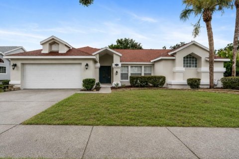 House in Spring Hill, Florida 4 bedrooms, 213.3 sq.m. № 2258431