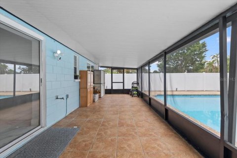 Villa ou maison à vendre à Tampa, Floride: 3 chambres, 190.17 m2 № 1747660 - photo 17