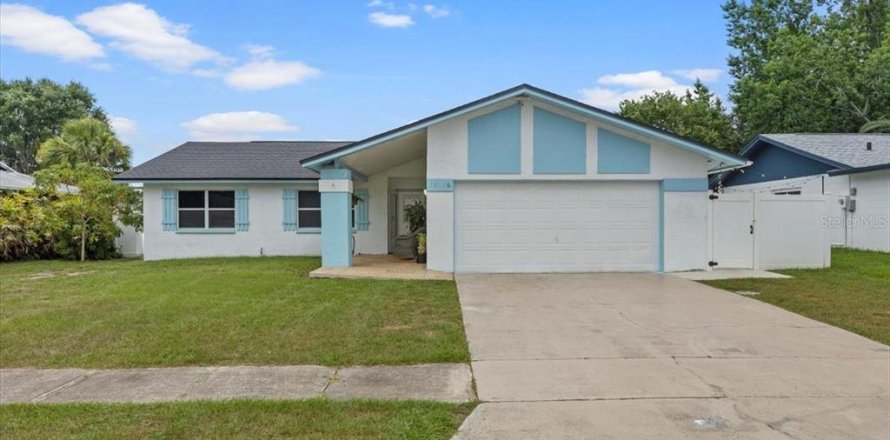 House in Tampa, Florida 3 bedrooms, 190.17 sq.m. № 1747660