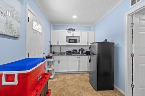 House in Tampa, Florida 3 bedrooms, 190.17 sq.m. № 1747660 - photo 30